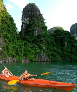 halong bay kayaking