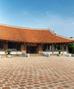 mong phu communal house in duong lam ancient village