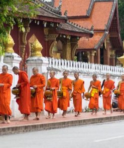 morning alms giving in luang prabang