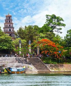 thien mu pagoda in hue